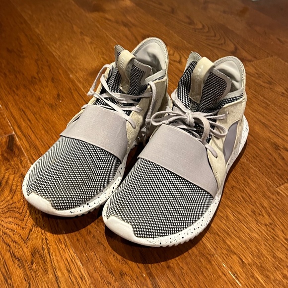 ADIDAS ORIGINALS Women's Tubular Defiant Sneakers in Grey￨Size US 8.5 - Picture 6 of 13
